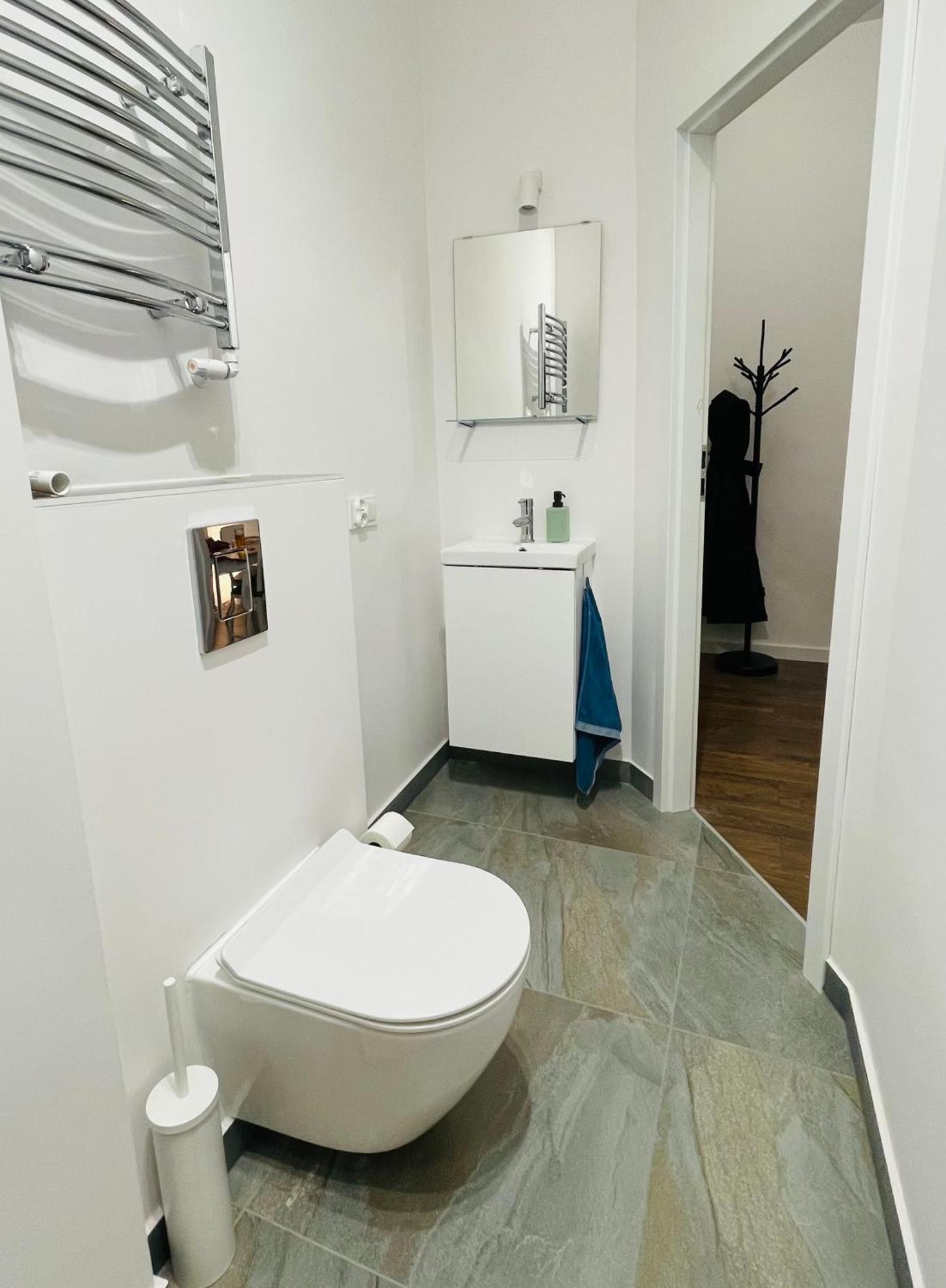 Kato Cosi Apartment คาโตวีตเซ ภายนอก รูปภาพ